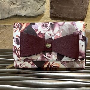 NWT BETSEY JOHNSON ROSE XODANI CROSSBODY PURSE/WALLET